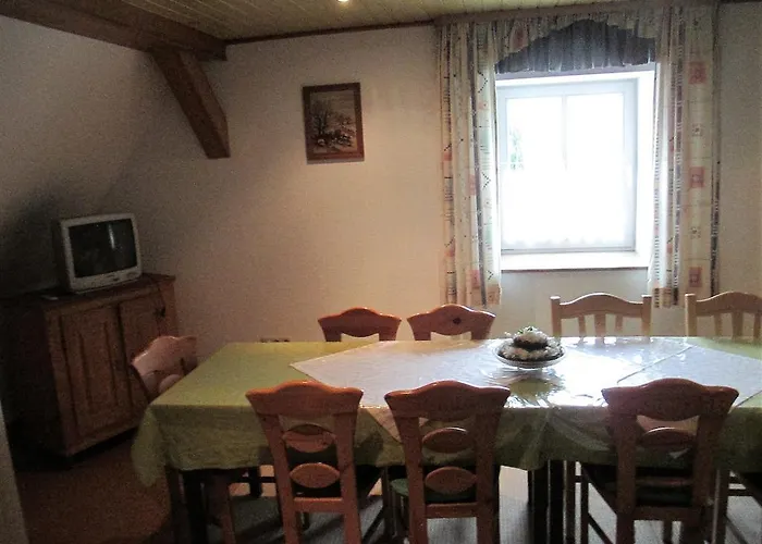 Gastehaus Kranzfelder Гостевой дом Цусмарсхаузен